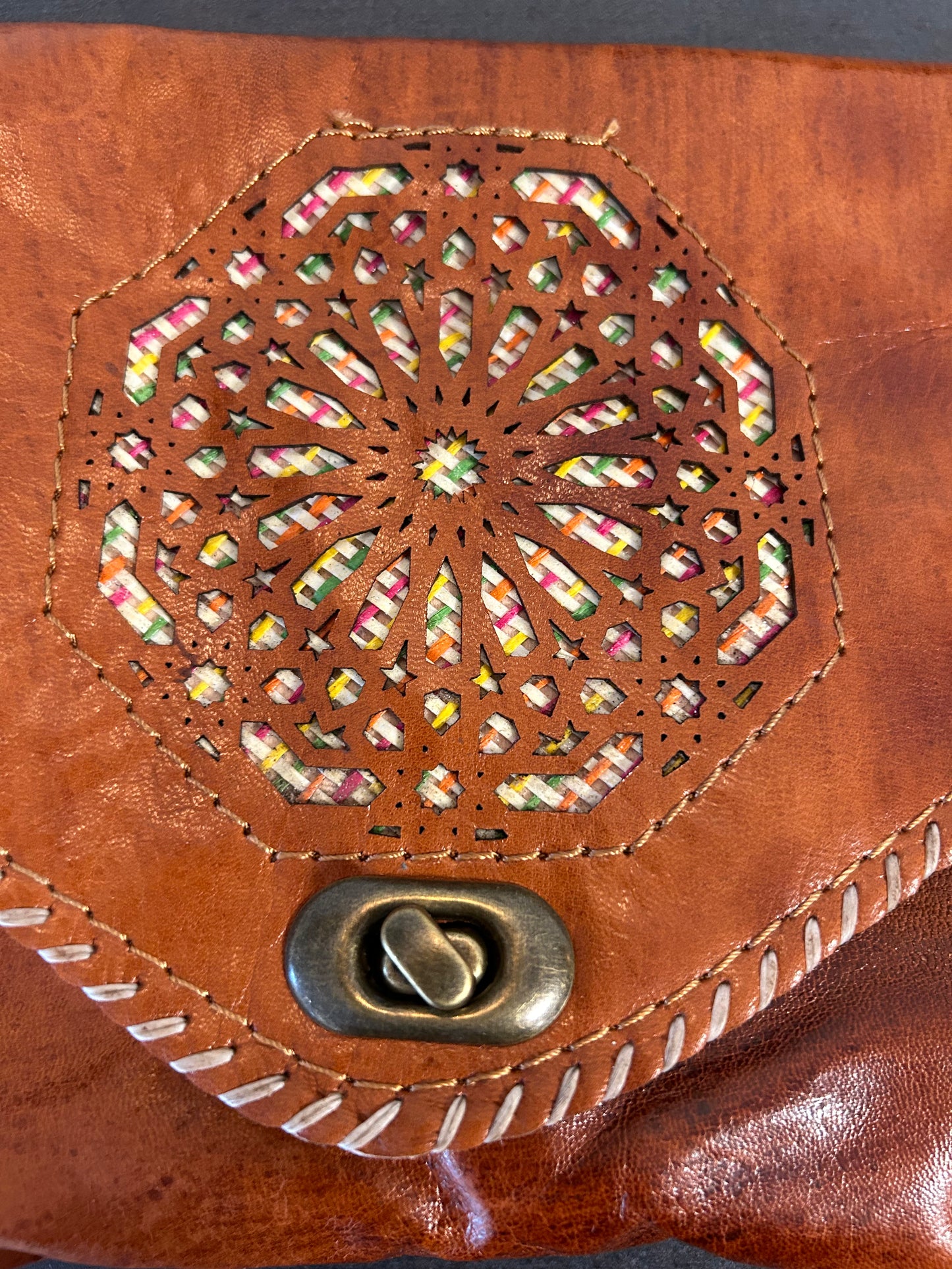 Ellie - cognac clutch