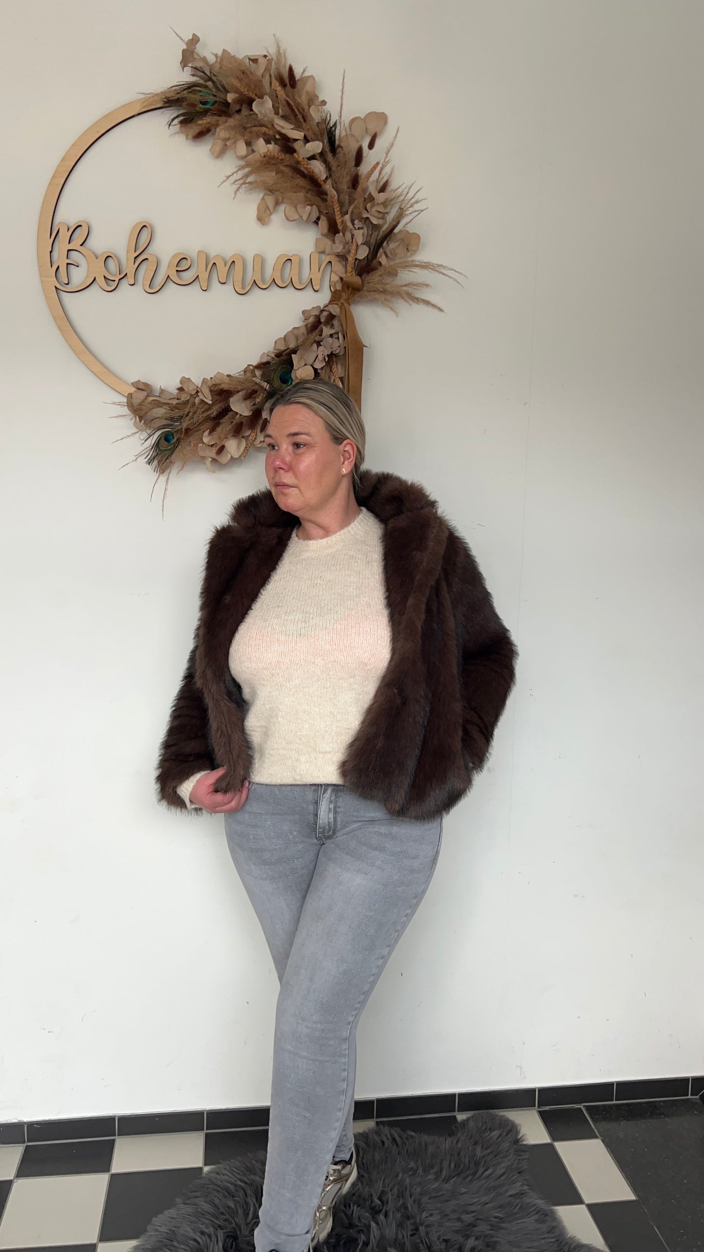 Amélie Soft Knit trui beige styling - perfect met jeans