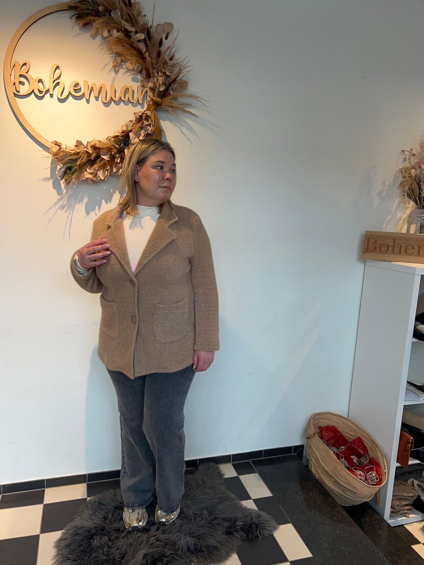 Rosie Wool Coat beige detail - 25% wol 75% polyester