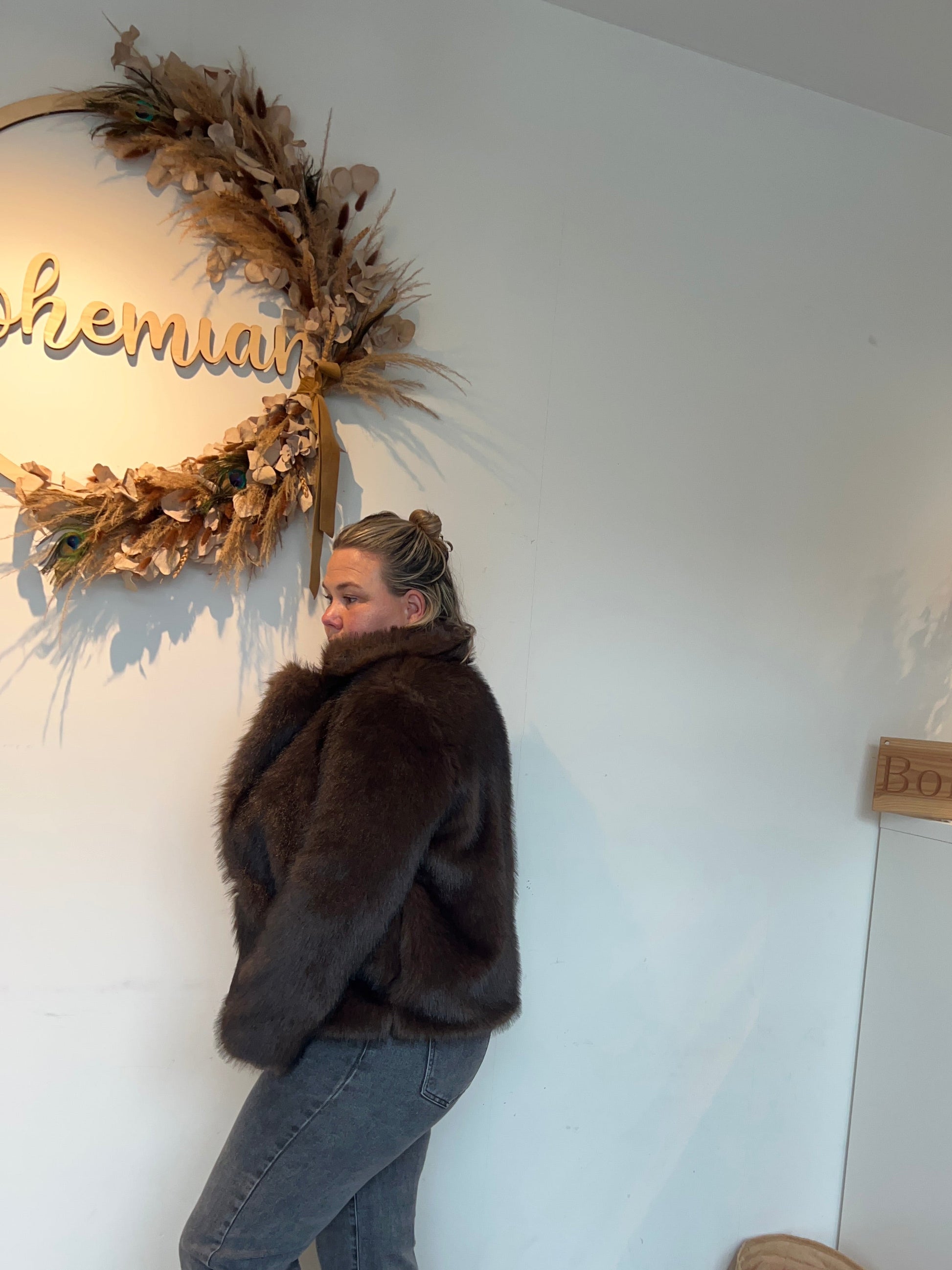 Coco Fur Jacket chocoladebruin voorkant - zachte imitatie bont jas