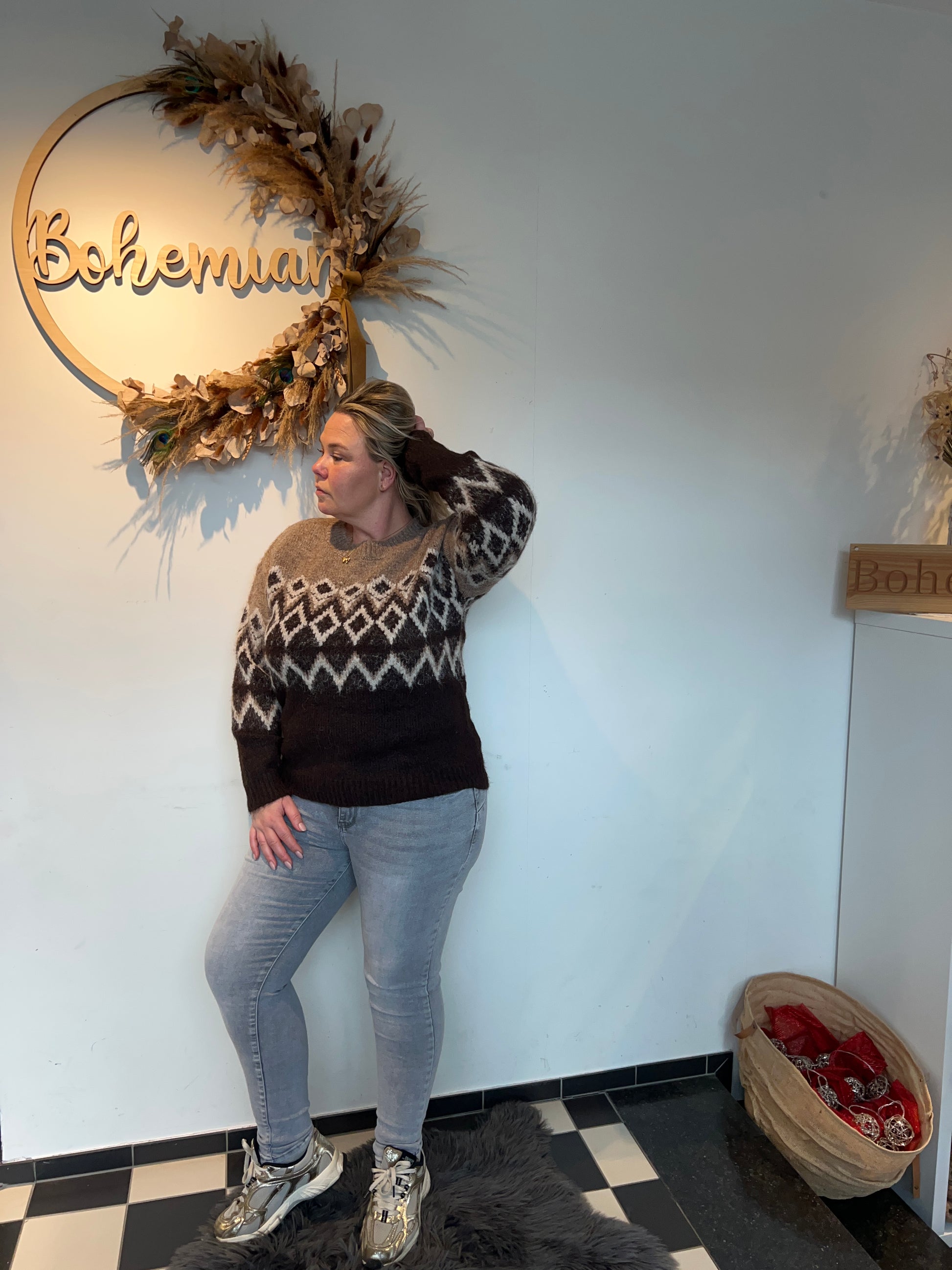 Fleur Fair Isle Knit voorkant - statement trui klassiek patroon