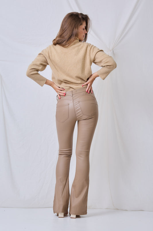 Leather love - flared broek