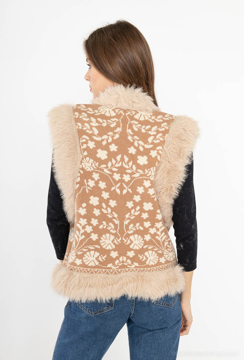 Koko - sleeveless gilet met faux fur